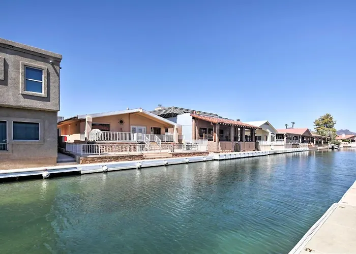 Canalfront Family W/ Private 50-foot Dock! *