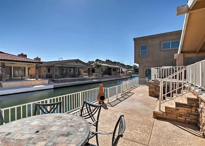 Canalfront Family W/ Private 50-foot Dock! Holiday home *